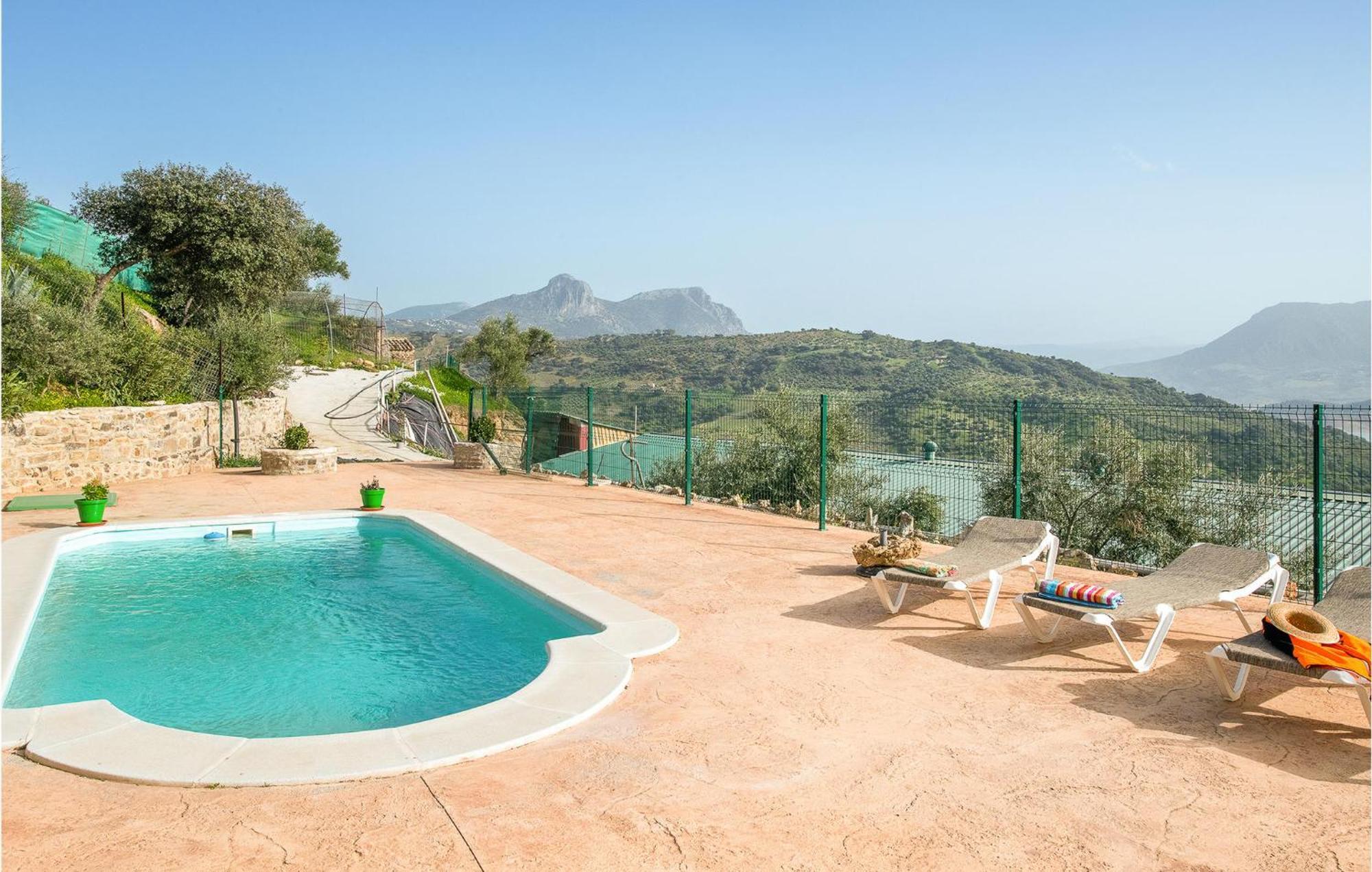 Gorgeous Home In Algodonales With Kitchen ภายนอก รูปภาพ