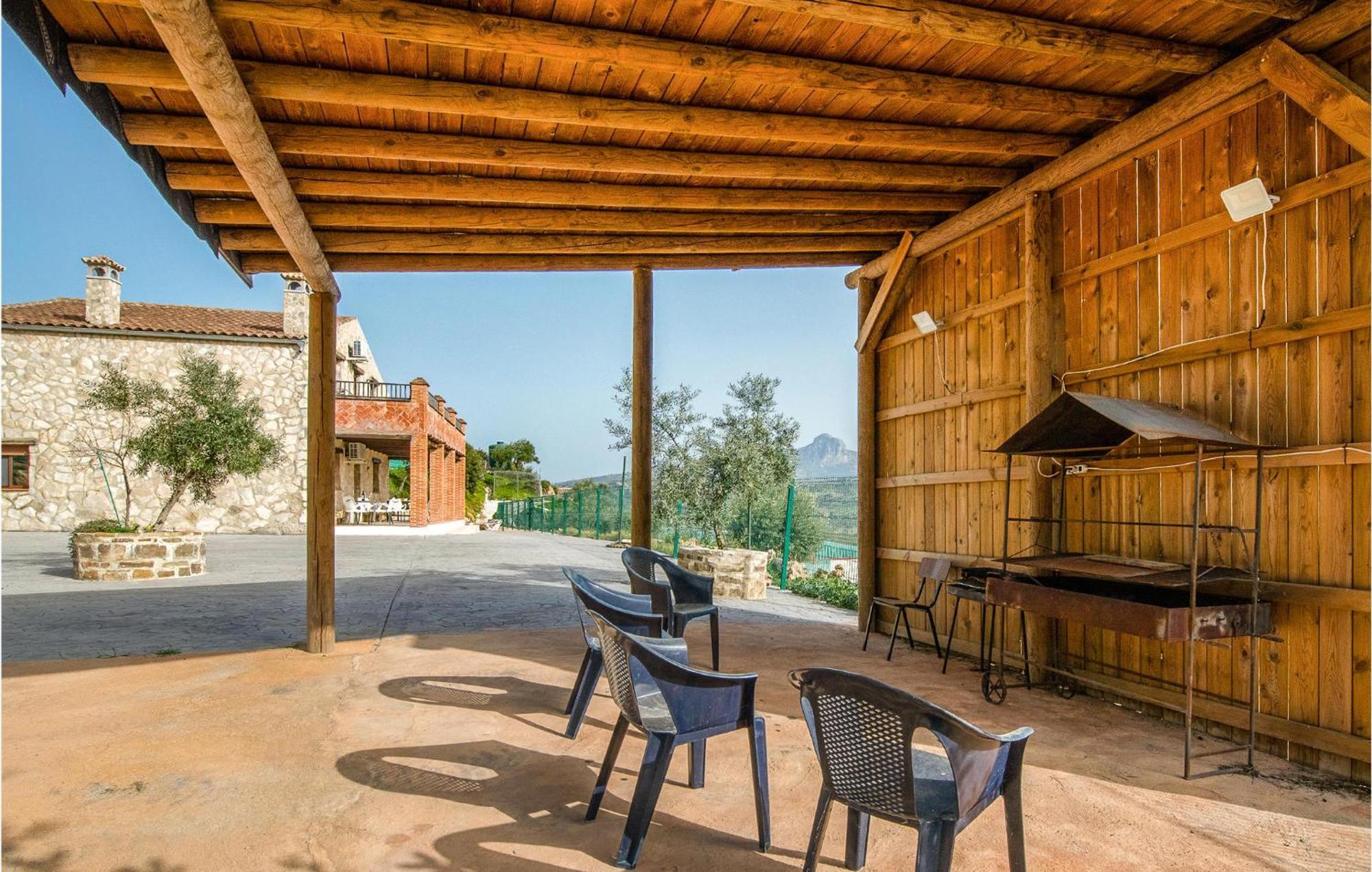 Gorgeous Home In Algodonales With Kitchen ภายนอก รูปภาพ
