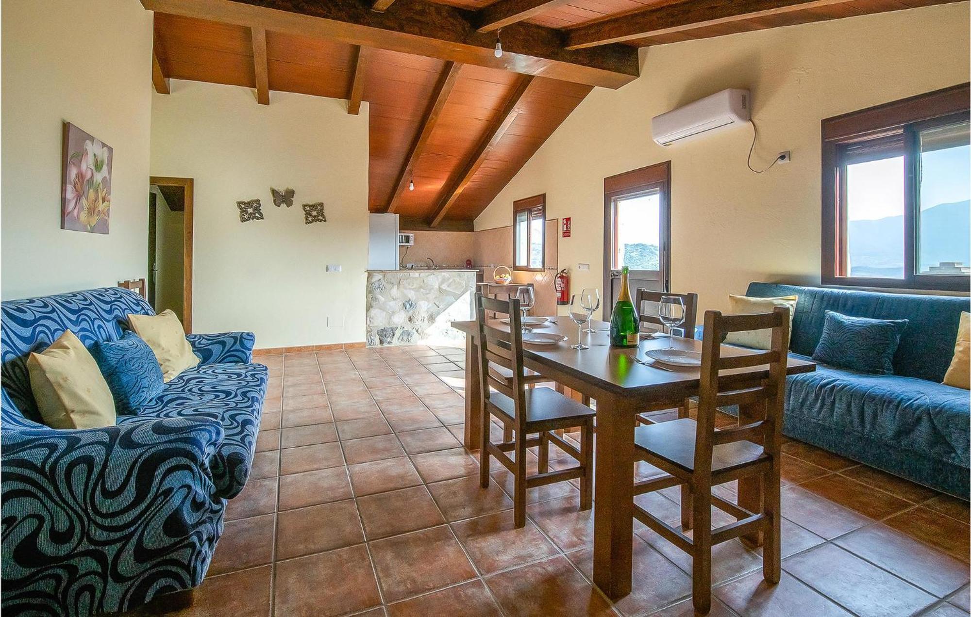 Gorgeous Home In Algodonales With Kitchen ภายนอก รูปภาพ