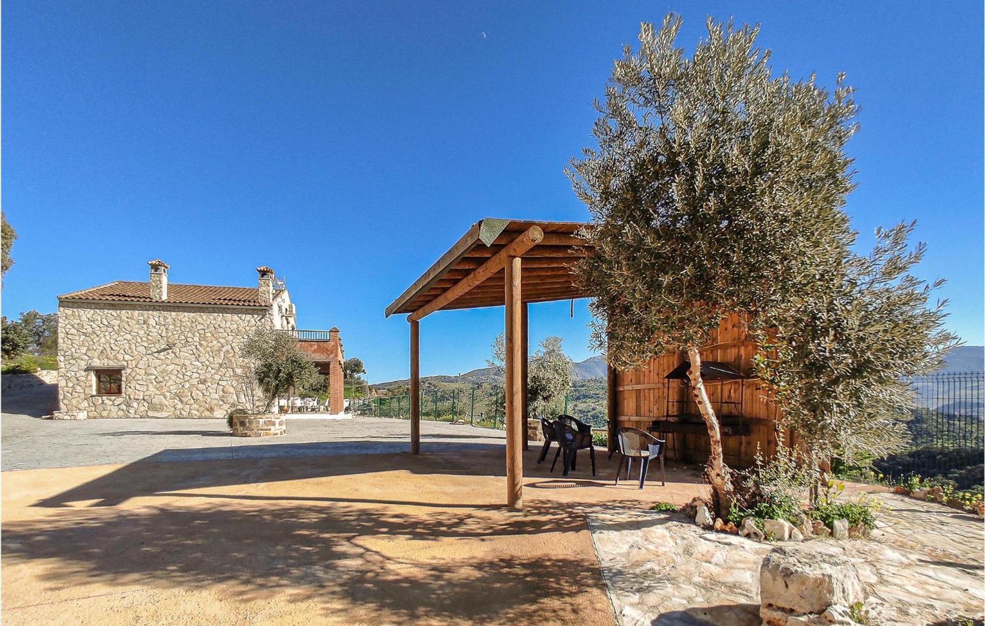Gorgeous Home In Algodonales With Kitchen ภายนอก รูปภาพ